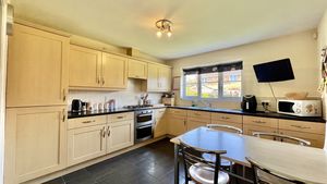 Photo 25- click for photo gallery